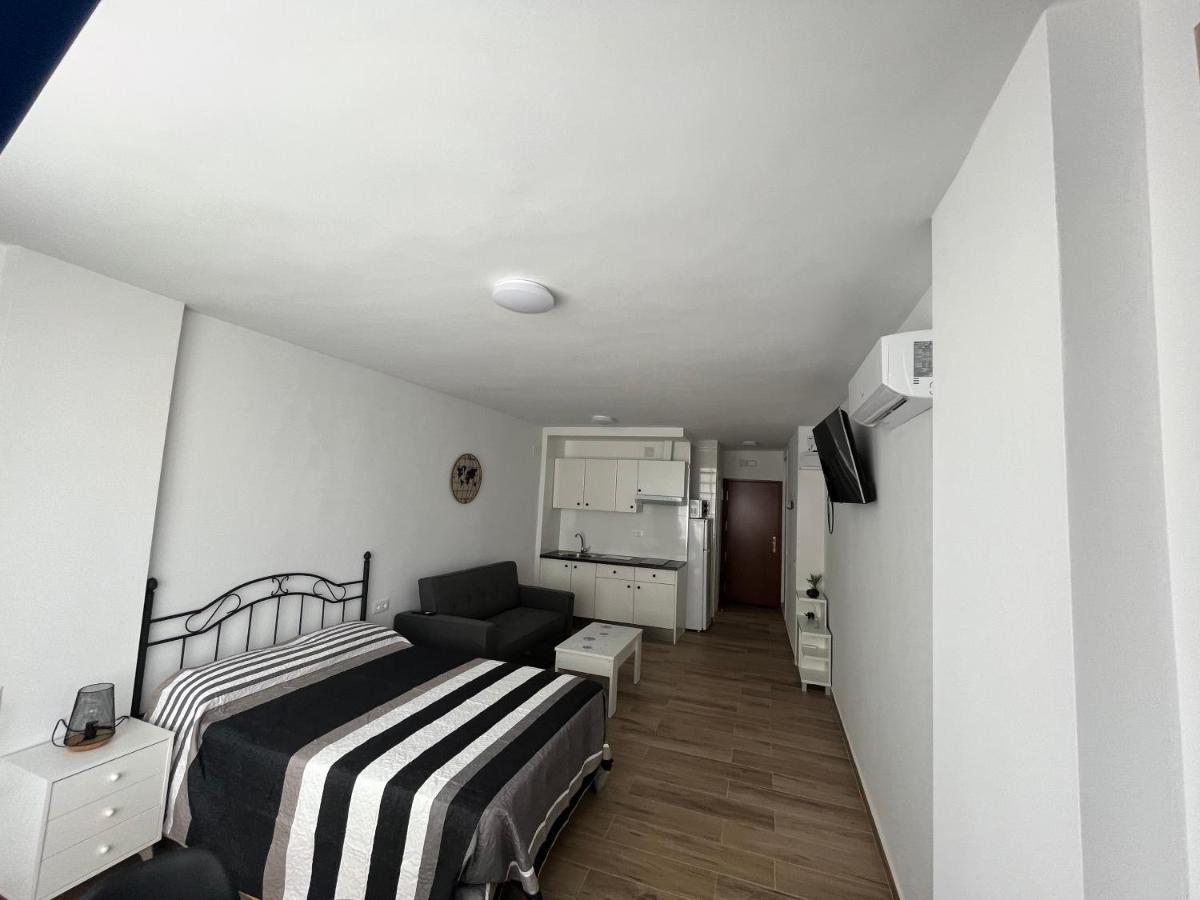 Ver621 - Estudio Con Vistas Al Mar, Wifi, Piscina, Centro A 100 Metros, Playa A 600 Metros ตอร์เรโมลิโนส ภายนอก รูปภาพ